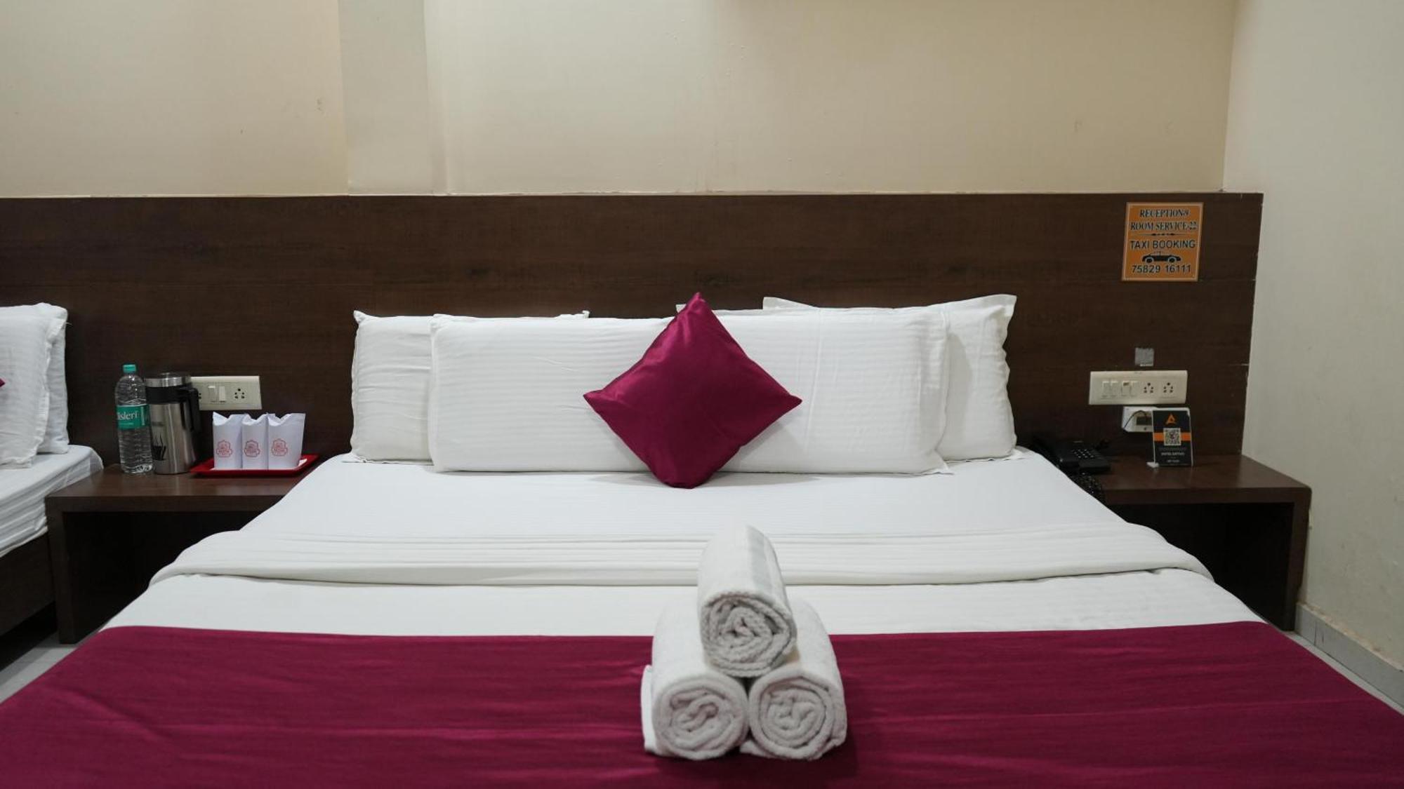Hotel Satyug Ujjain Exterior photo